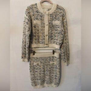 Freshman Cozy Knitwear in Cream and Brown M26